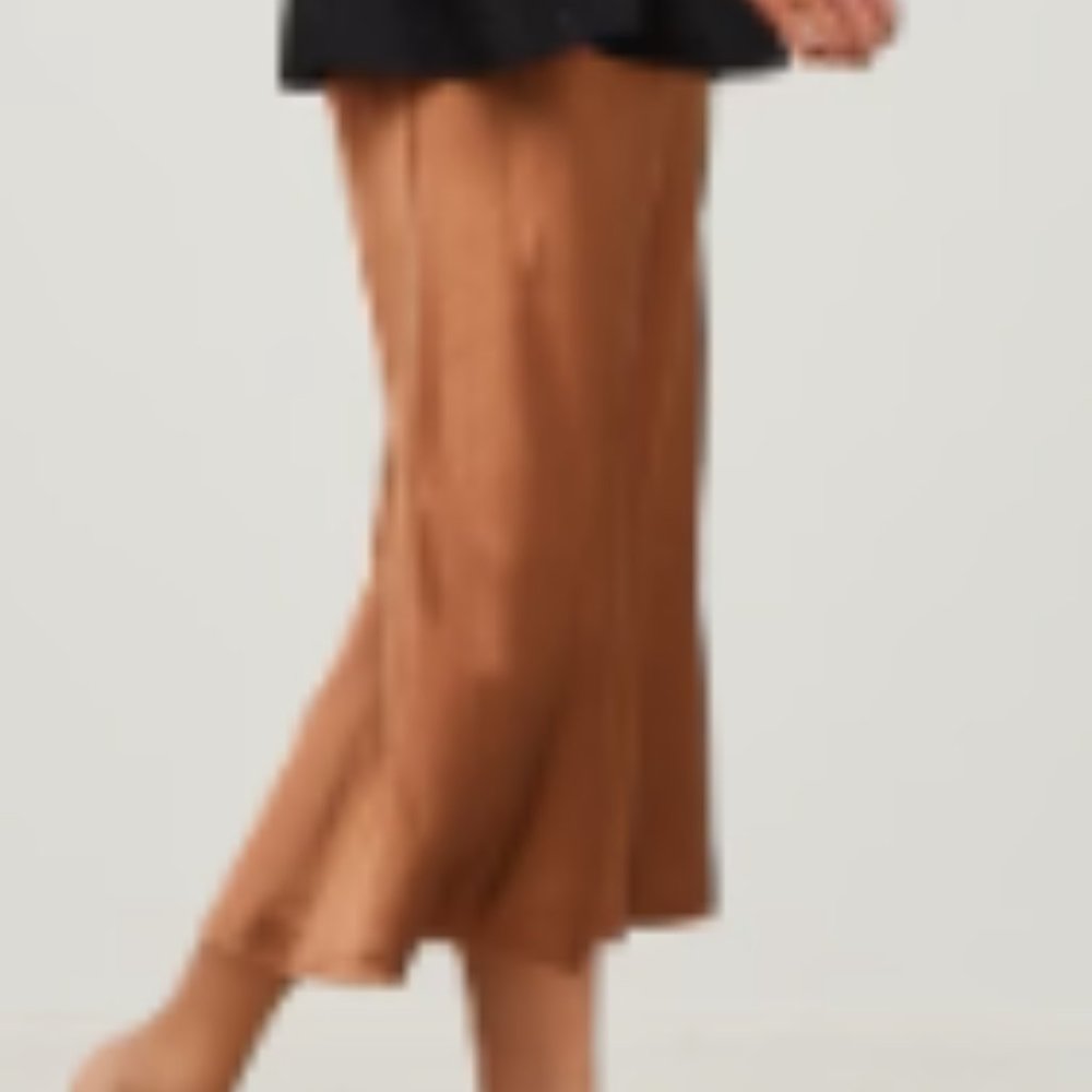 Skirt - Picture 2 of 5